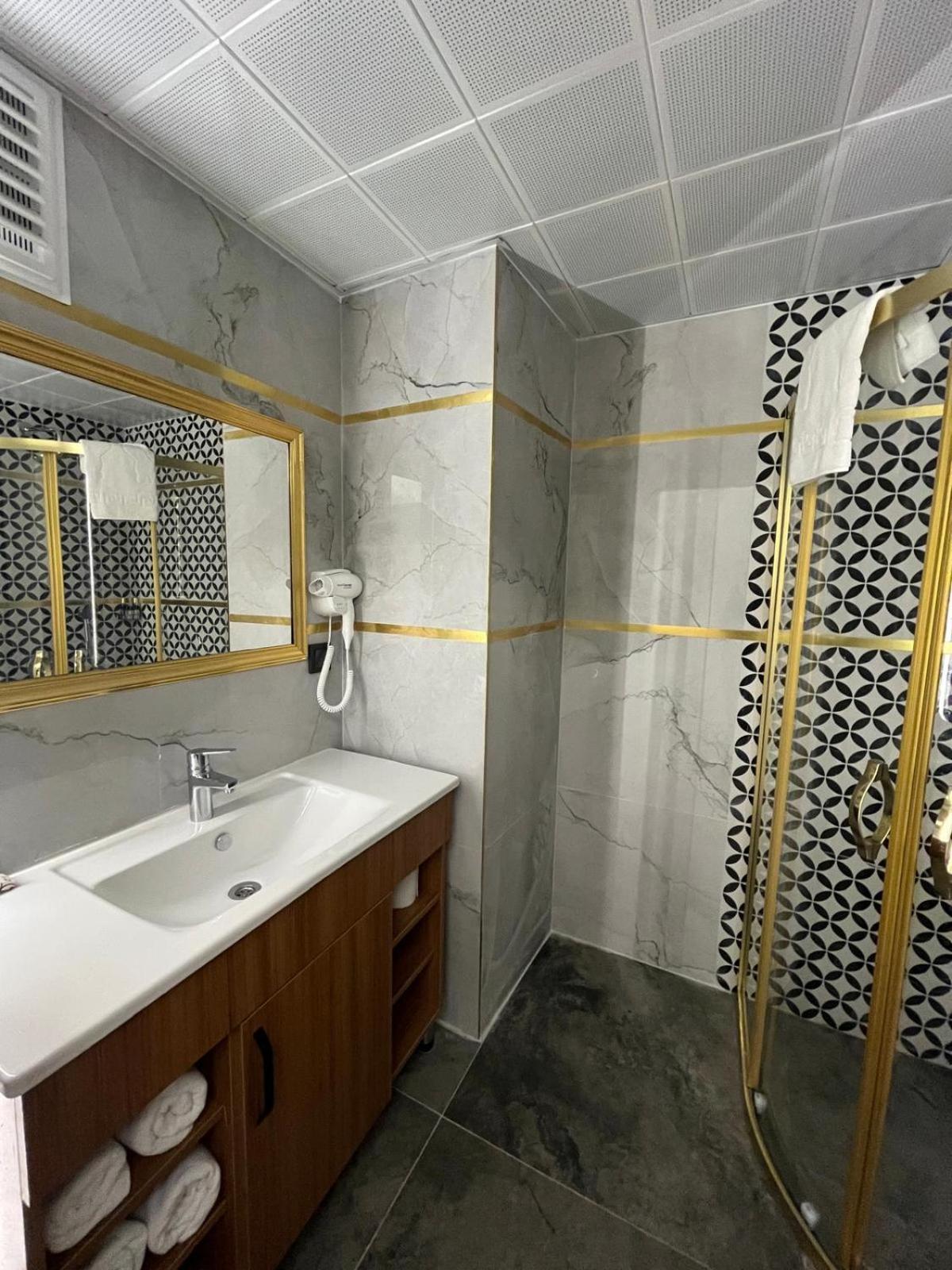 Golden Lux Hotel Antalya Exterior photo