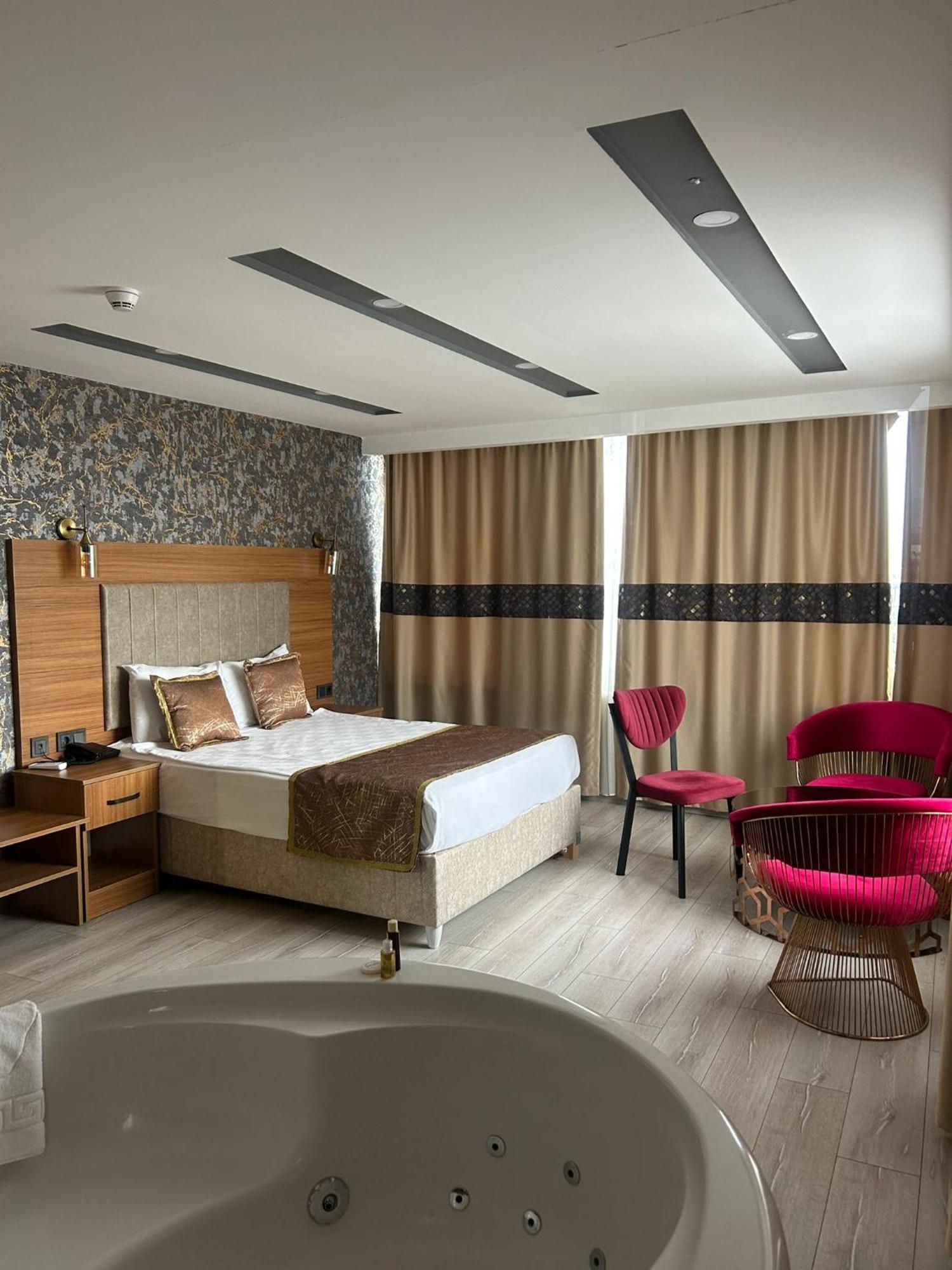 Golden Lux Hotel Antalya Exterior photo